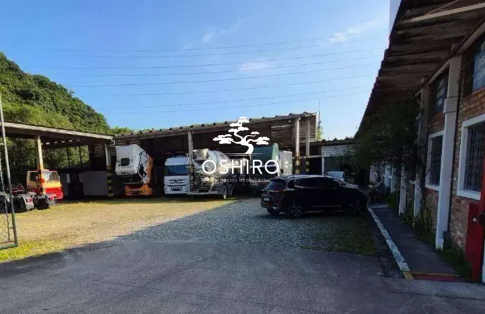 Terreno Comercial à Venda 1.860 m² | Ideal para Transportadoras e Logística