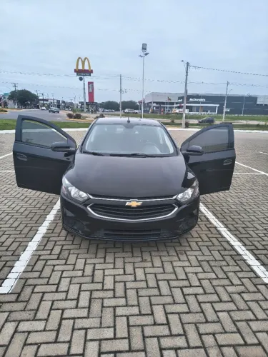 Chevrolet Onix Hatch LT 1.0 8V Flex Mec. 4P 2017