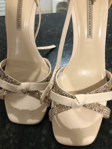 Sandália - Sapatinho de Luxo 