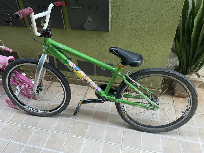 Bike free agent aro 24 BMX bicicross