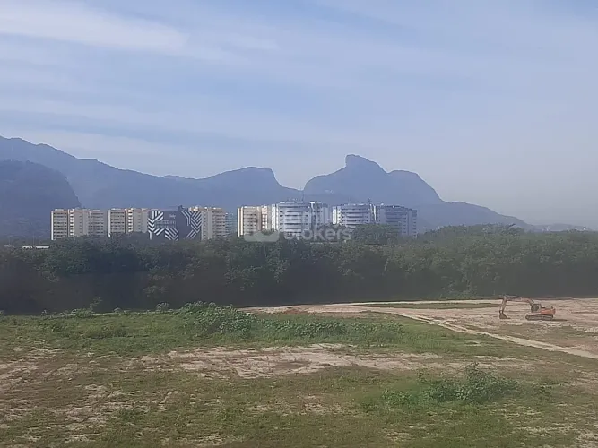 Sala Comercial para Aluguel no Centro Metropolitano  Barra da Tijuca
