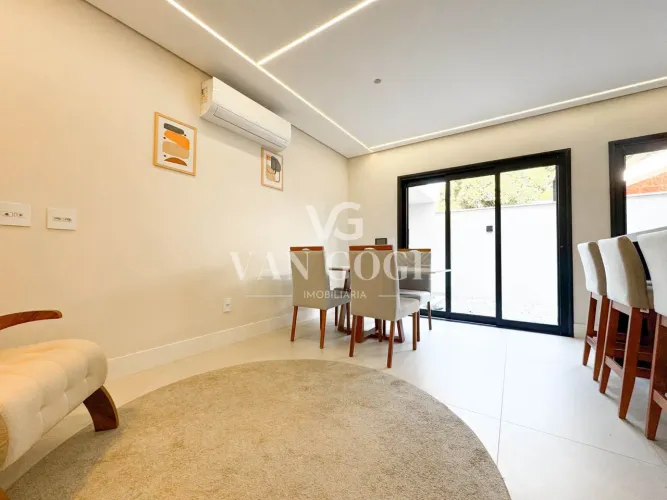Casa com 3 suítes no condomínio Villa Girassóis em Holambra.