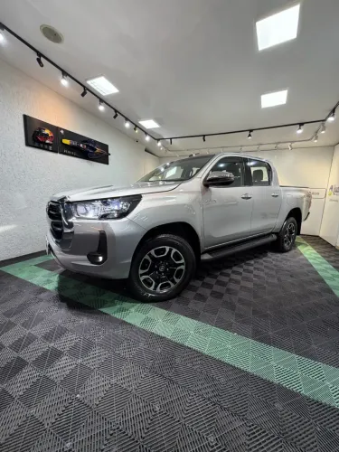 Toyota Hilux CD SRV 4X4 2.8 TDI Diesel Aut. 2022