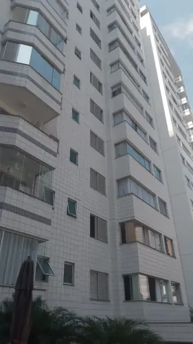 Imóvel para aluguel possui 70 metros quadrados com 2 quartos em Savassi - Belo Horizonte -