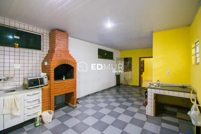 CASA para ALUGUEL com 100m² no bairro Vila Pires com 3 quartos e 1 vagas. Santo André, SP