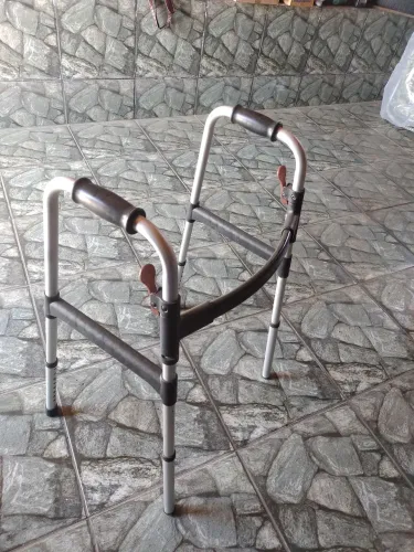 Andador Adulto