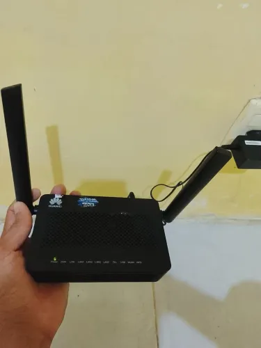 Roteador duas antenas 