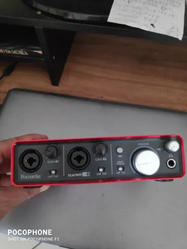 Interface focusrite 212 2' geração