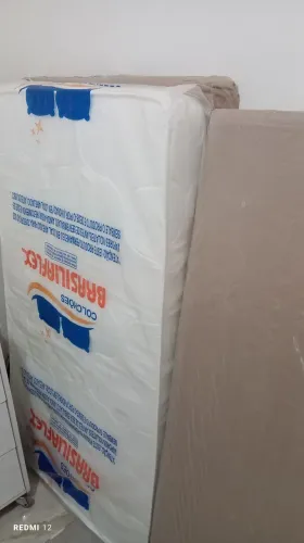 Berço novo, acompanha colchão