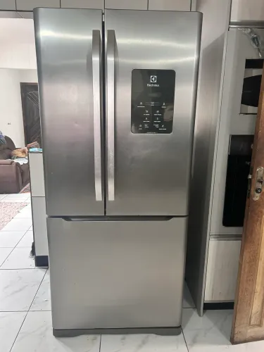 Geladeira Electrolux French Door 3 Portas DM84X - 579L - Para Conserto
