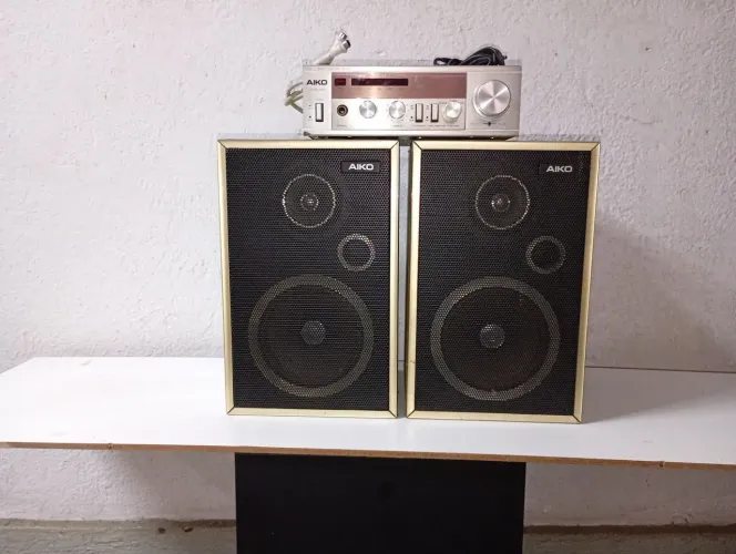 Caixas AIKO 3000 com amplificador