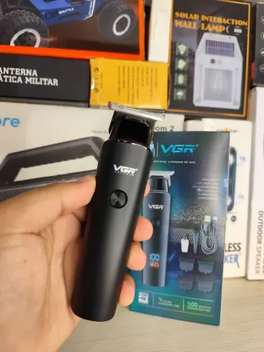 Máquina de corta cabelo VGR V-937