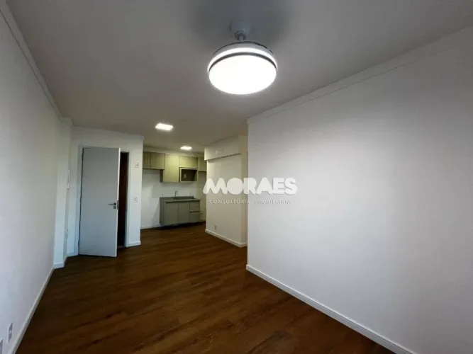 Apartamento com 3 quartos, sendo 1 suíte com closet para alugar, 73 m² por R$ 4.052/mês - 