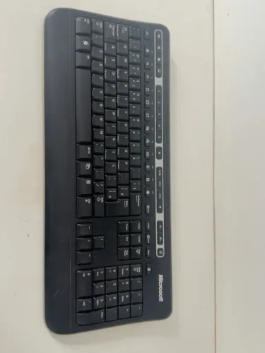 Teclado Microsoft sem fio com teclado numérico - Preto