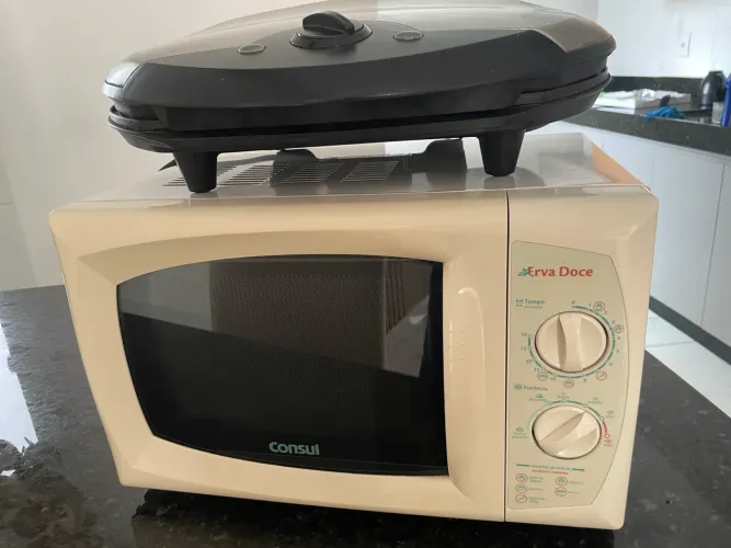 Vendo microondas e grill barato 