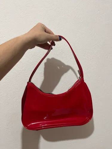 Bolsa Vermelha