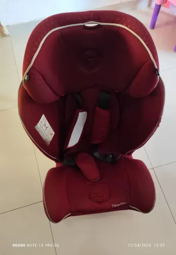 Cadeirinha para criança até 36 kilos em bom estado usada 