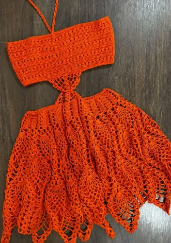 ? Saída de Praia em Crochê Artesanal - Elegância e Charme 