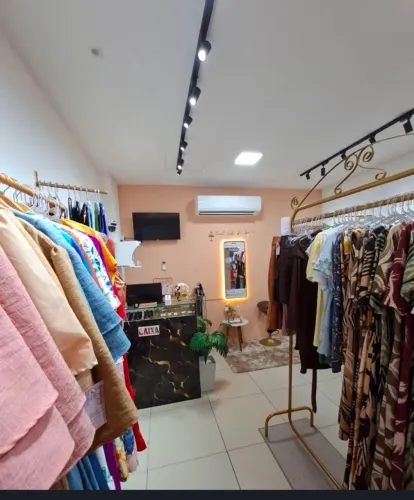 Repasse de loja de roupas Feminina 