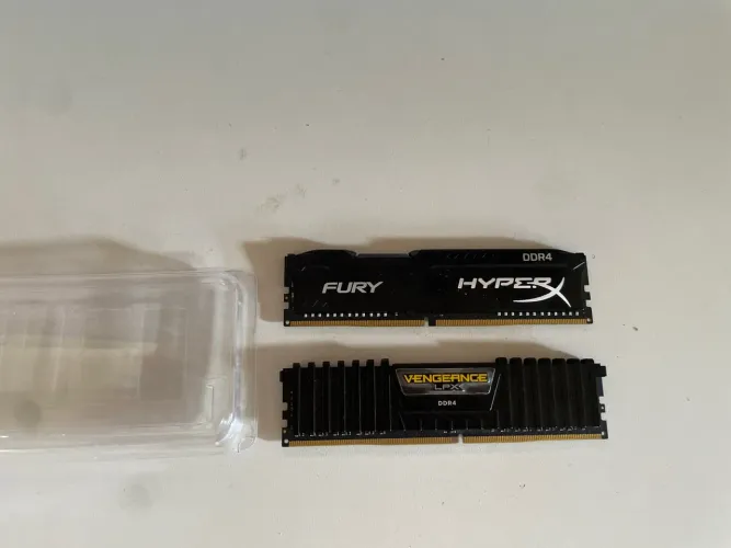 MEMORIAS DDR 4 2400mhz. 2 x 8GB