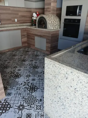 PRAIA SECA!!! FINÍSSIMO IMÓVEL PORTEIRA FECHADA !!!!