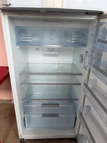 Vendo Geladeira da marca Consul - Com defeito (leia a descrição)