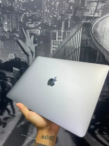 MacBook Air (Retina, 13-inch, 2018)