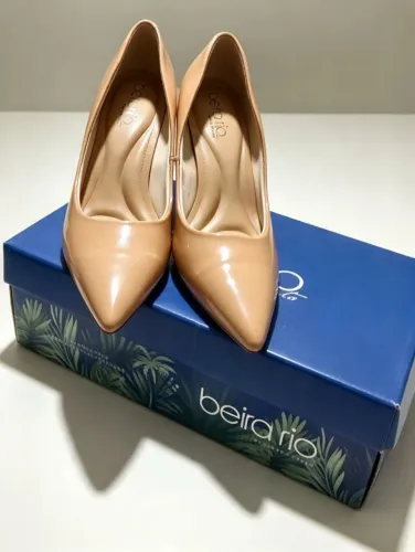 Scarpin Beira Rio nude NUNCA USADO! Tamanho 36