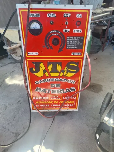 Carregador de bateria 50A