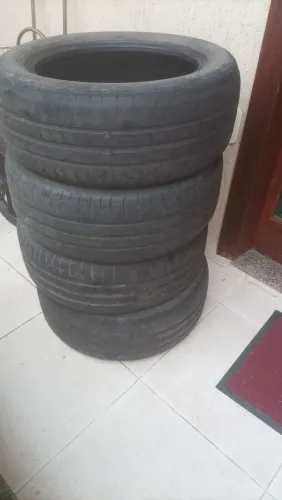 4 Pneus195 55 R15 Goodyear usados
