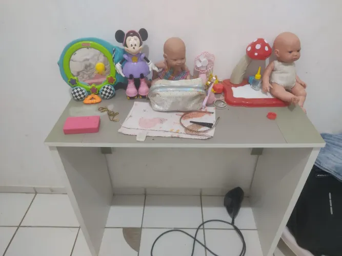 Vendo Escrivaninha