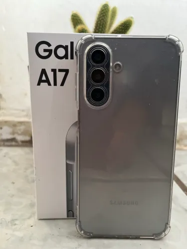 Troco Samsung A17 novo 256 gb por iPhone 12