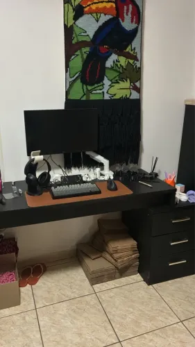 Mesa de escritório gamer - escrivaninha com gaveteiro