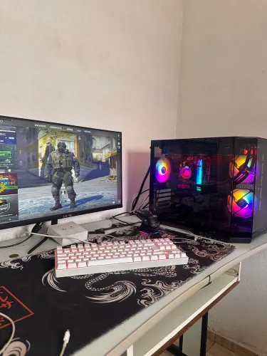 Ryzen 7 5700g, 32gb ram, 512 nvme + periféricos