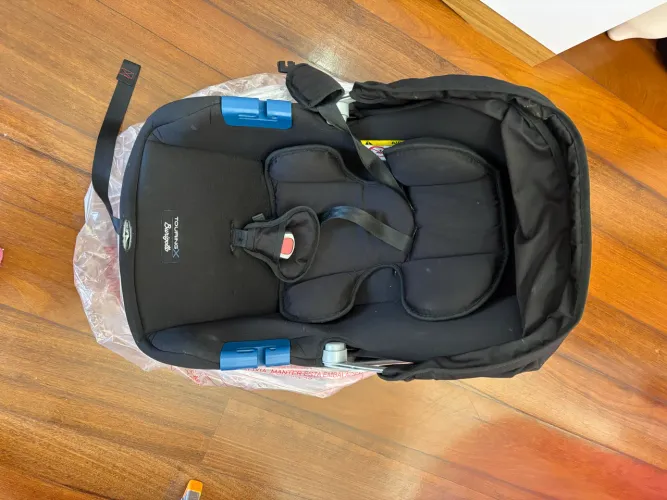 Bebê conforto pouco usado