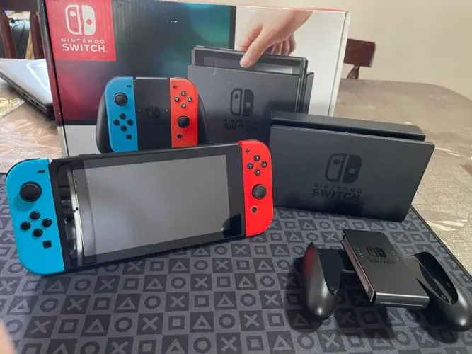 Nintendo Switch V1 Red & Blue - Completo + Case