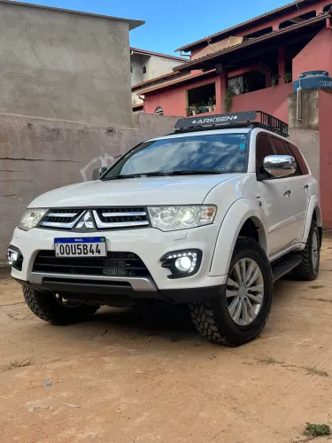 Mitsubishi Pajero HPE 3.5 4X4 Flex 5P Aut. 2016