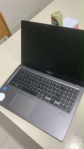Notebook ASUS - Tela trincada