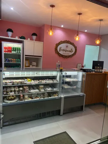 EXPOSITORA REFRIGERADA E BALCÃO VITRINE CAIXA / GELOPAR AURORA