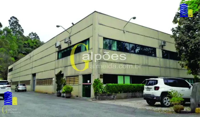 Galpão/Depósito/Armazém para aluguel e venda possui 2721 metros quadrados