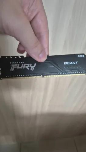 Memoria ram ddr4 kingston fury beast 3200mhz 16gb CL16, ainda na garantia.