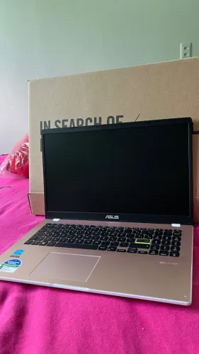 Notebook ASUS VivoBook Go 15 (NOVO - 1 mês de uso)