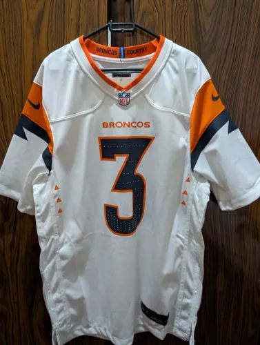 Camisa nfl original branca Russell Wilson Denver Broncos comprada nos EUA tamanho P