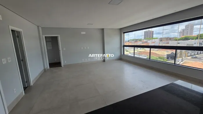 Apartamento com 3 dormitórios no Villa Franca, 127m²