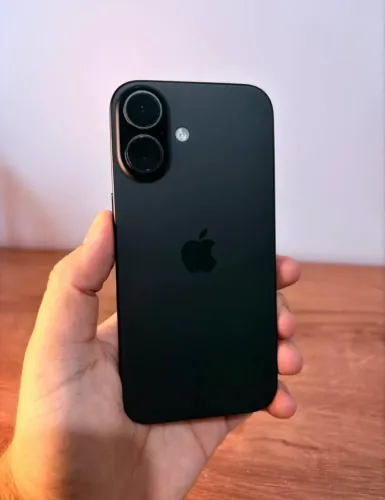 Oportunidade iPhone 16 Impecável