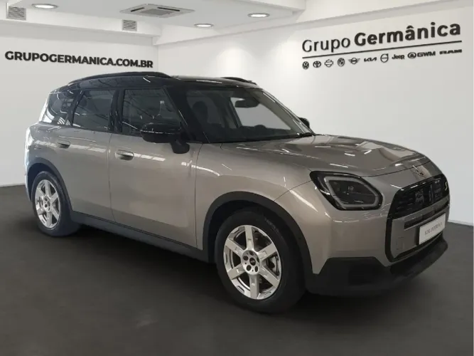 Mini Cooper Country. SE All4 TOP (elétrico) 2025