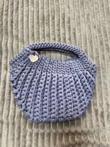 bolsa de mão fio de malha cinza
