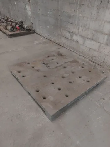 Pallet de plástico 1,30 X 1,20m