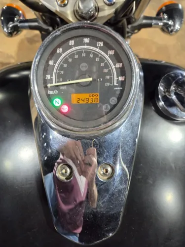MOTO SHADOW 750 CC 