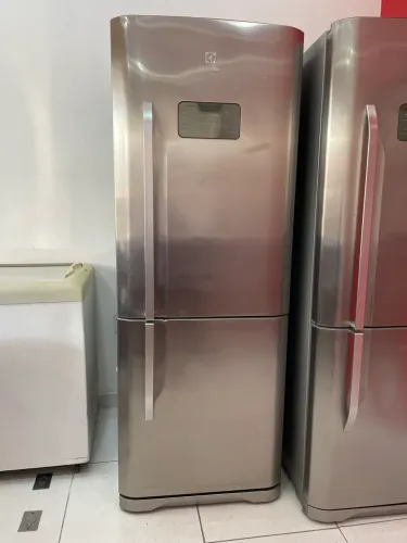 Geladeira ótima